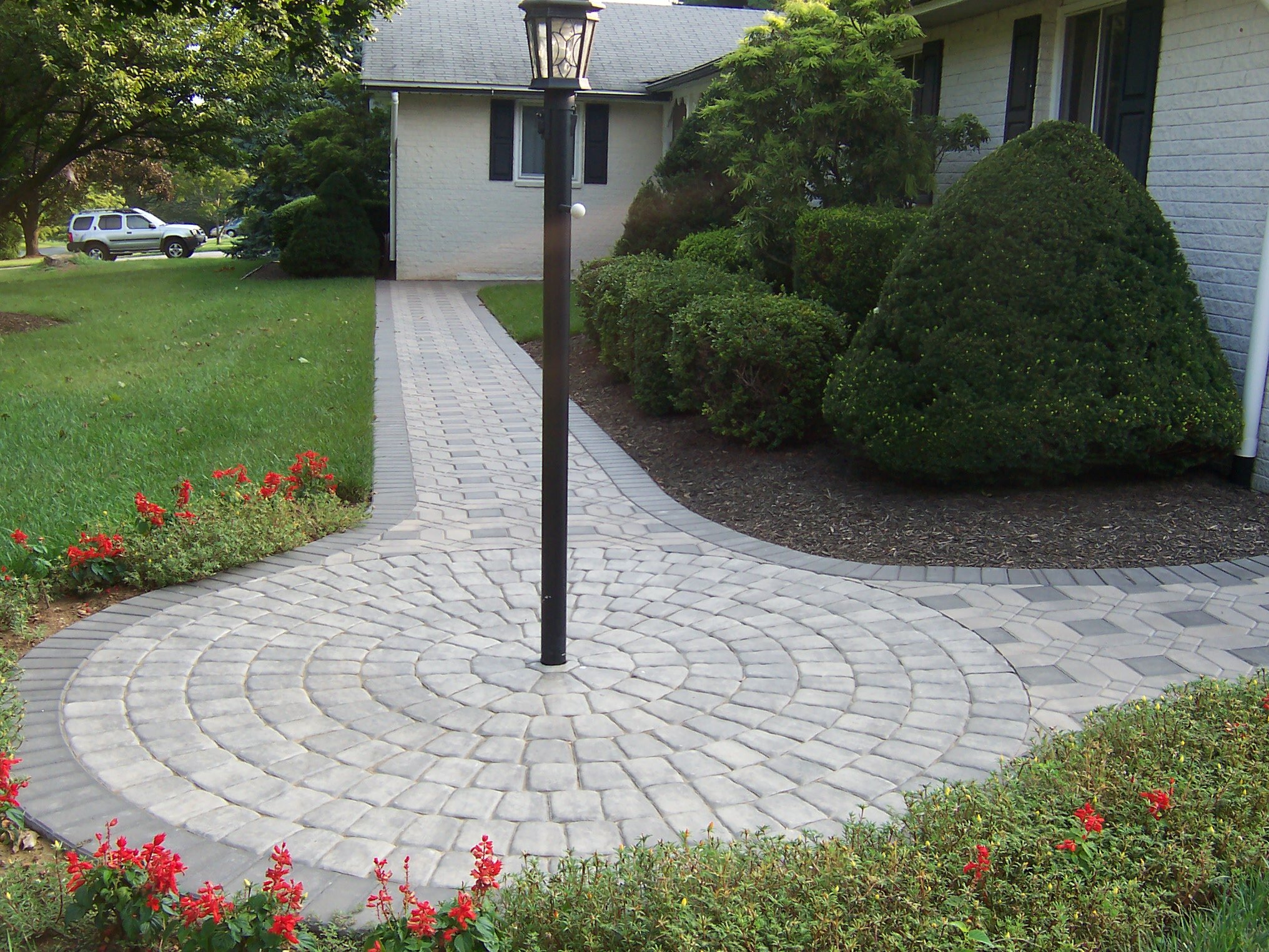 Paver sidewalk with circle