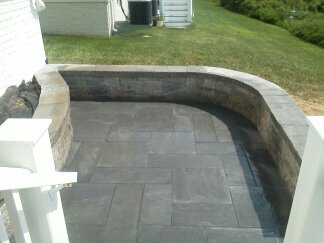 Landscaped sitting wall2